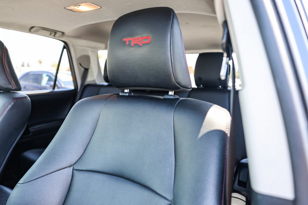 Used 2019 Toyota 4Runner TRD Off-Road Premium AWD/4WD image 15