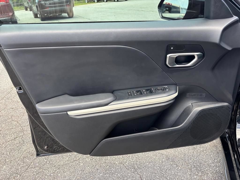 Used 2025 Kia K4 GT-Line w/ GT-Line Sunroof Package FWD image 9