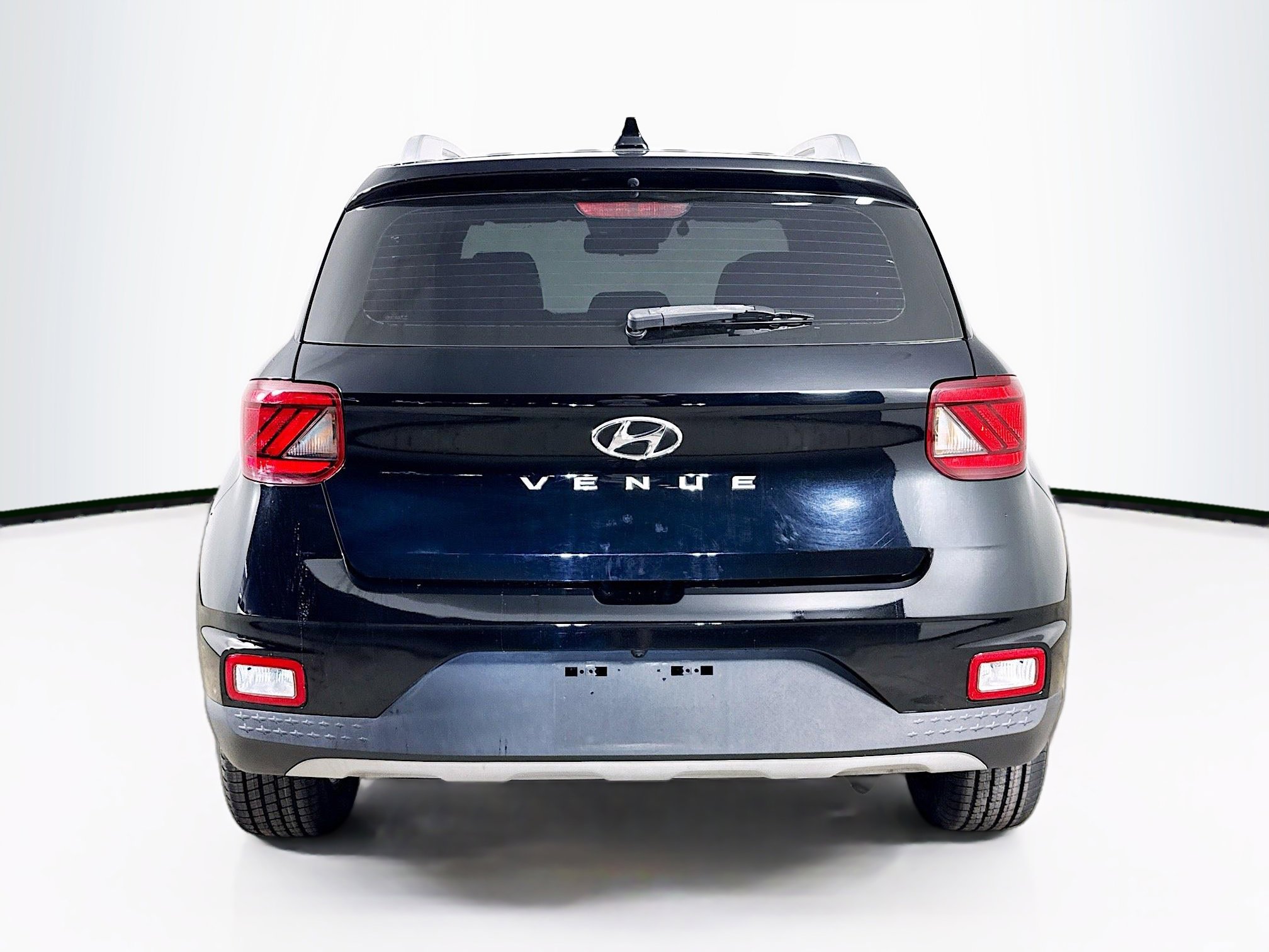 Used 2022 Hyundai Venue SEL w/ Cargo Package image 30