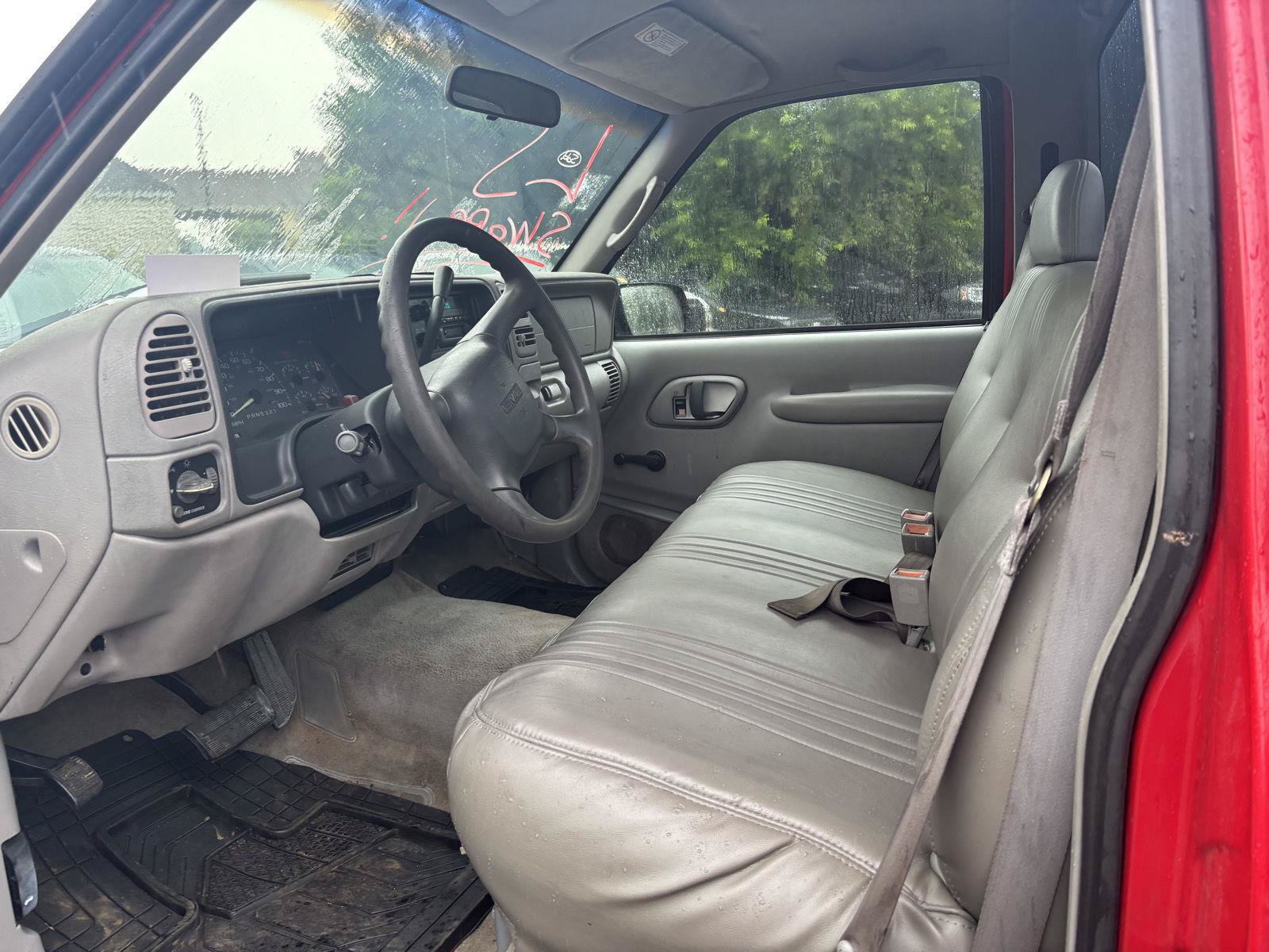 Used 1998 GMC Sierra 1500 4x4 Regular Cab w/ Valuemax Pkg image 4