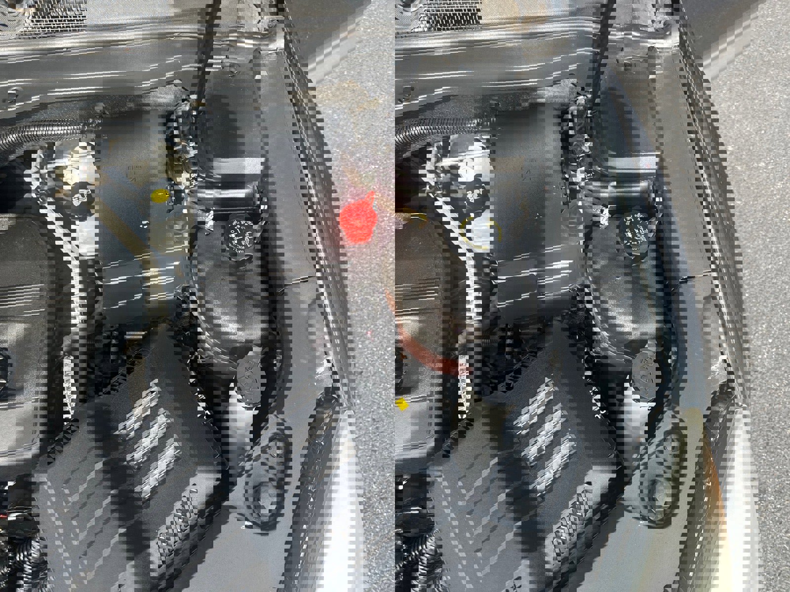 Used 2017 Chevrolet Equinox LT image 28