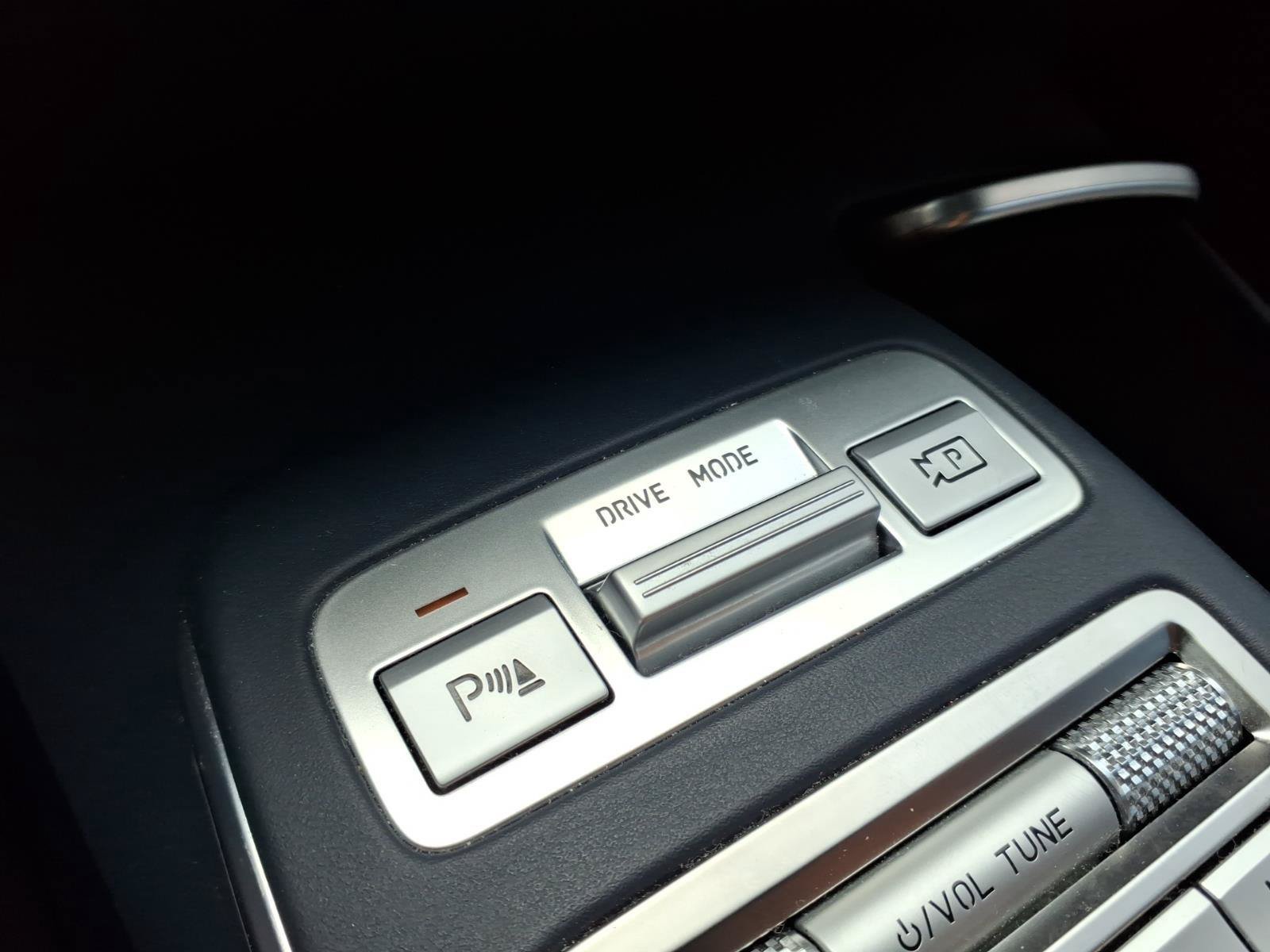 Used 2023 Genesis GV70 3.5T Sport w/ Sport Prestige Package AWD/4WD image 8