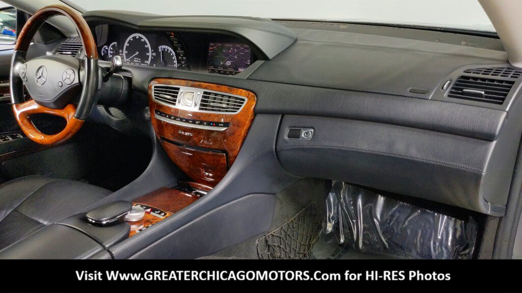 Used 2011 Mercedes-Benz CL 550 4MATIC image 25