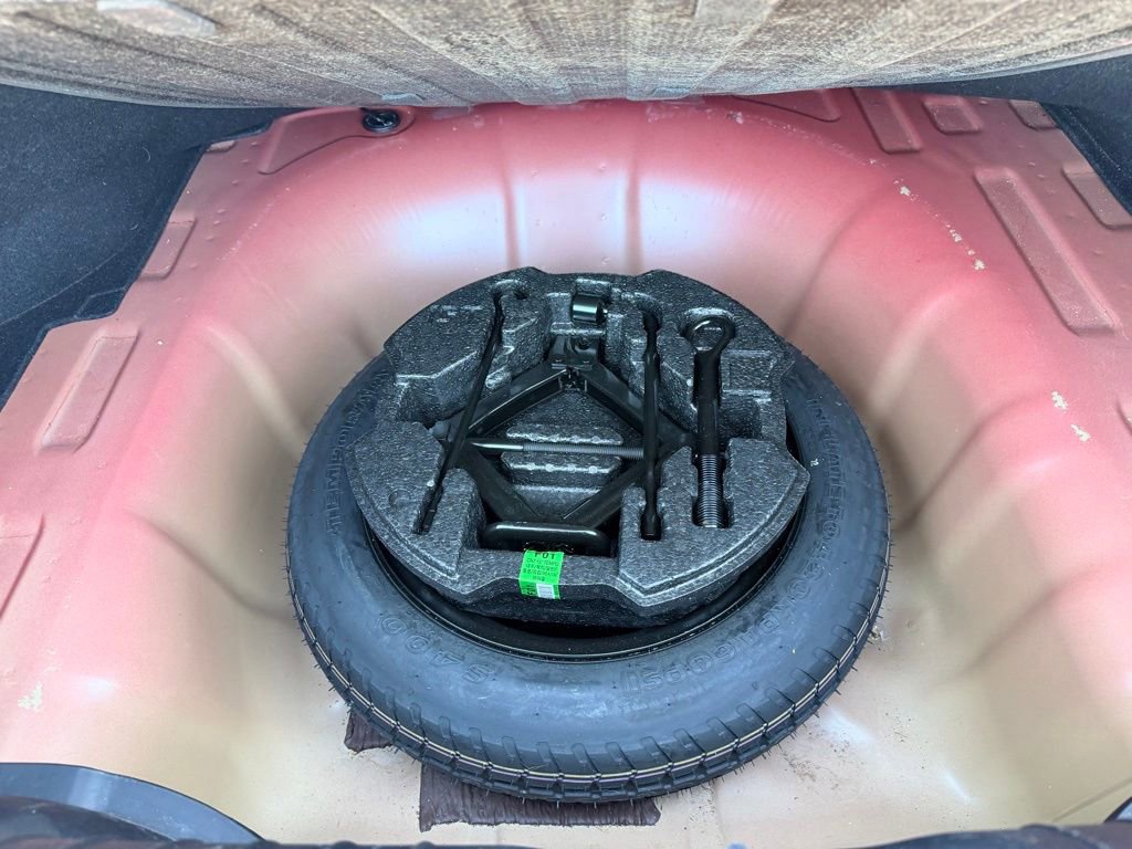 Used 2024 Hyundai Elantra SEL FWD image 35