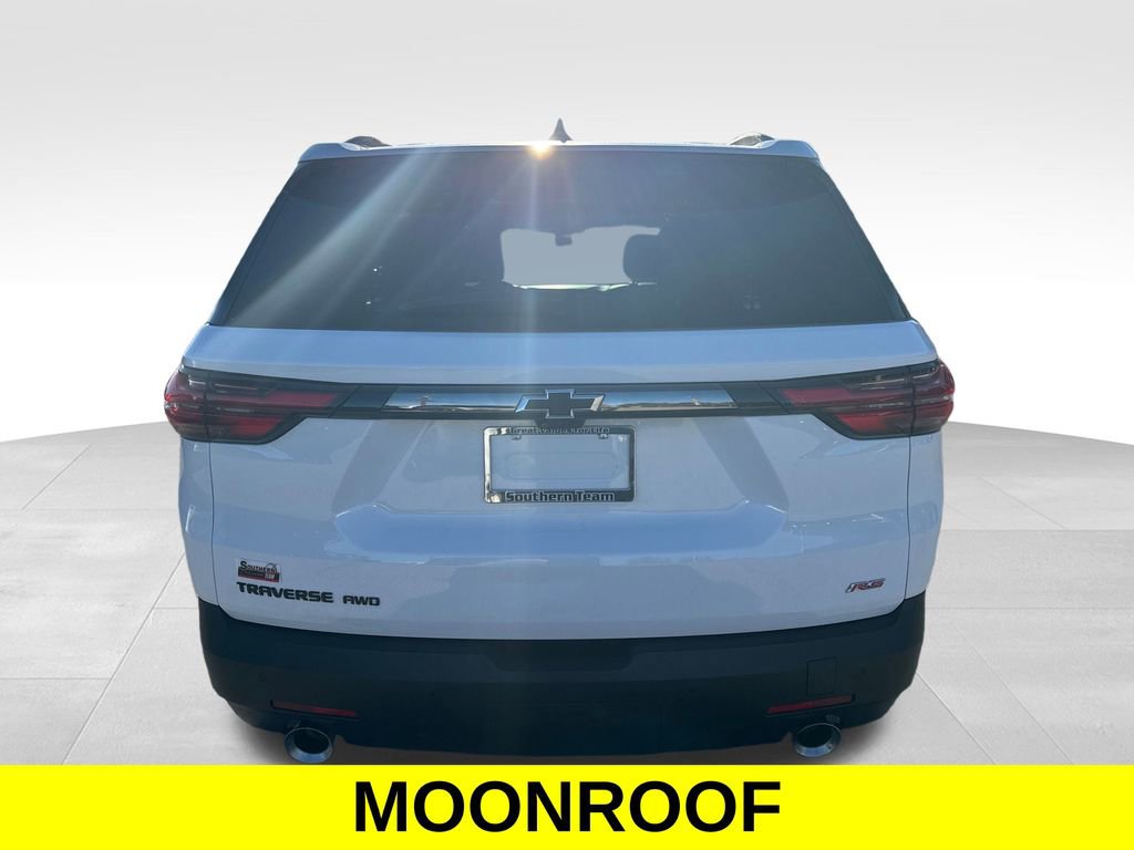 Used 2022 Chevrolet Traverse RS image 5