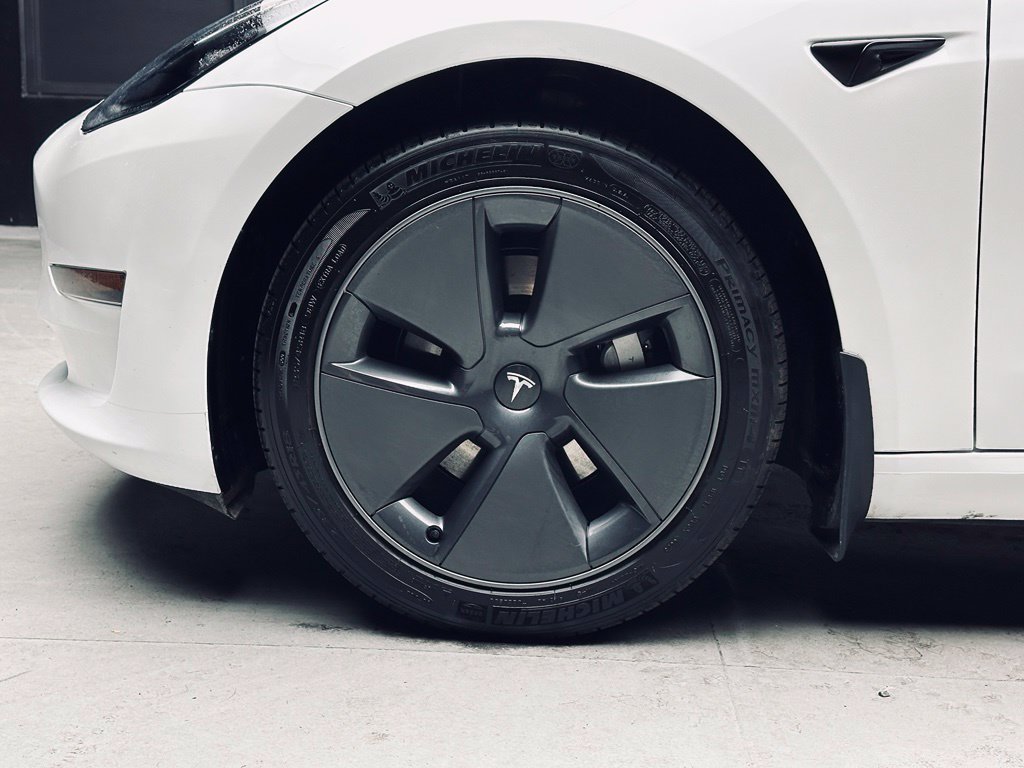 Used 2023 Tesla Model 3 Standard Range RWD image 32