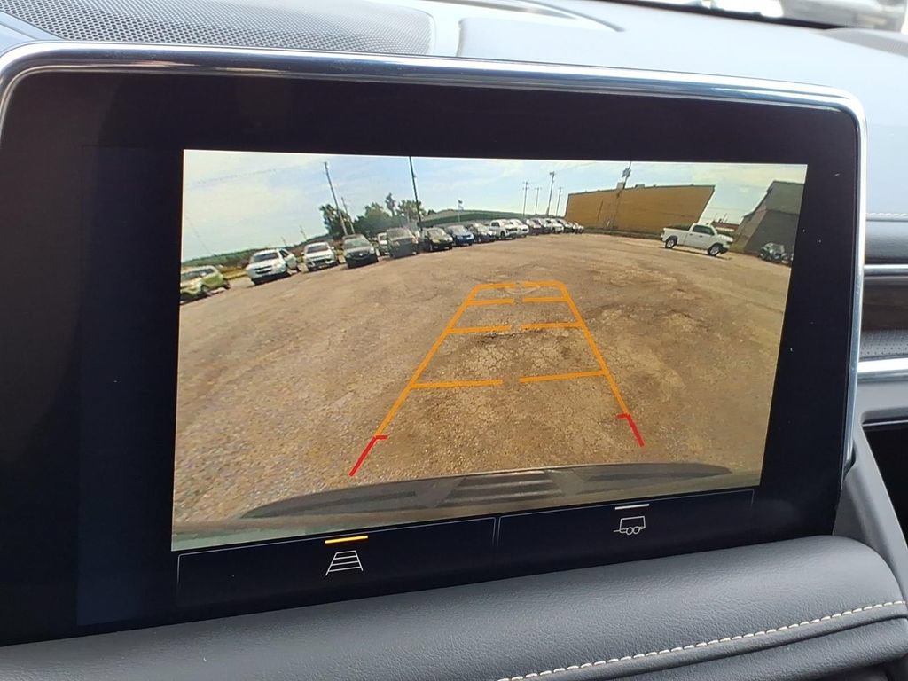 Used 2024 Chevrolet Tahoe Premier RWD image 14