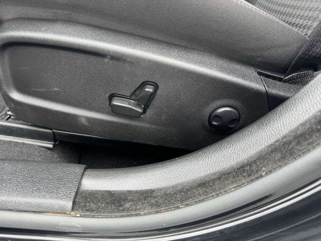 Used 2023 Dodge Charger SXT image 11