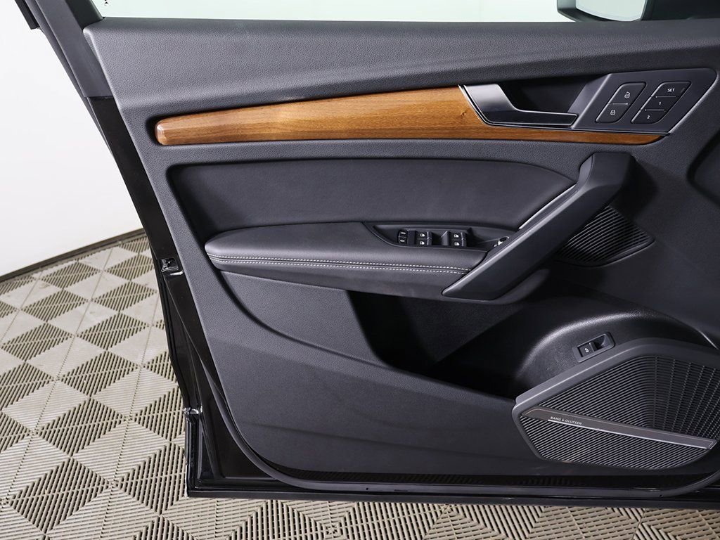 Used 2023 Audi Q5 2.0T Premium Plus w/ Premium Plus Package image 22