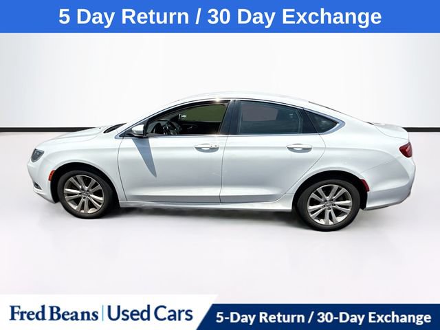 Used 2016 Chrysler 200 Limited FWD image 5