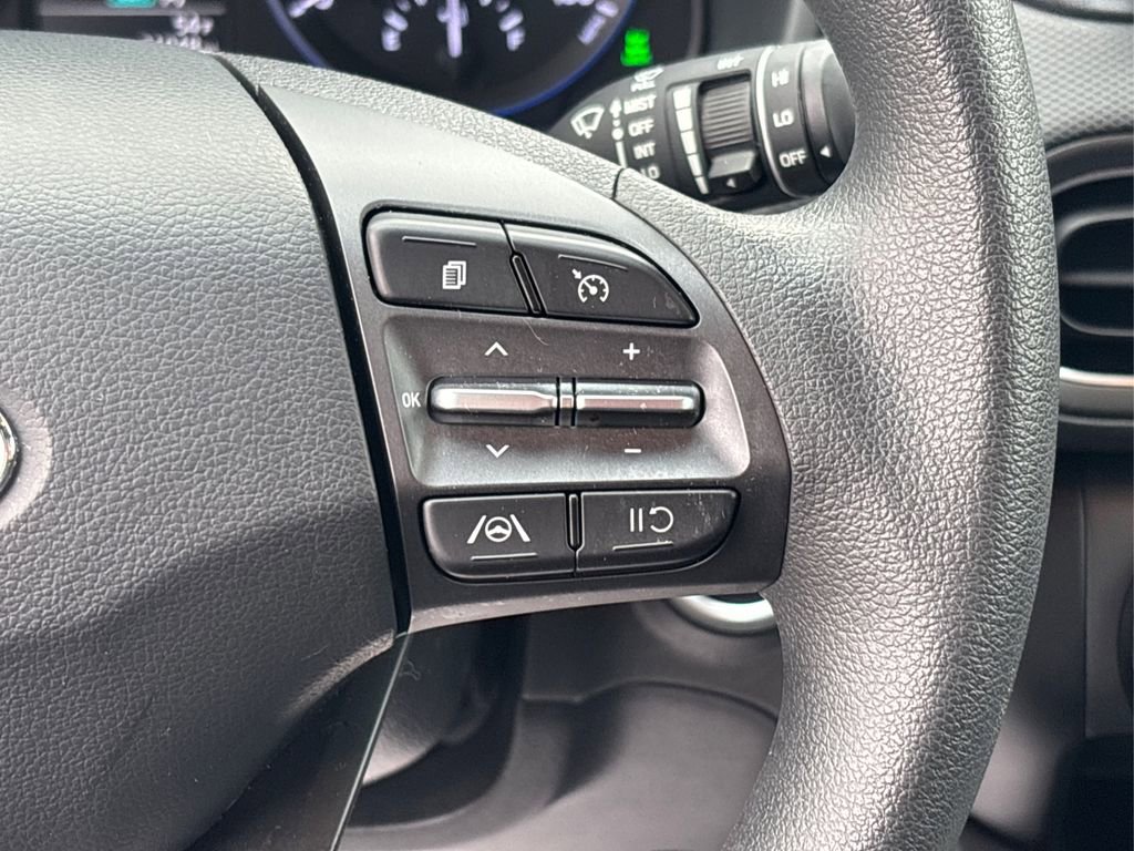 Certified 2022 Hyundai Kona SEL w/ Cargo Package image 23