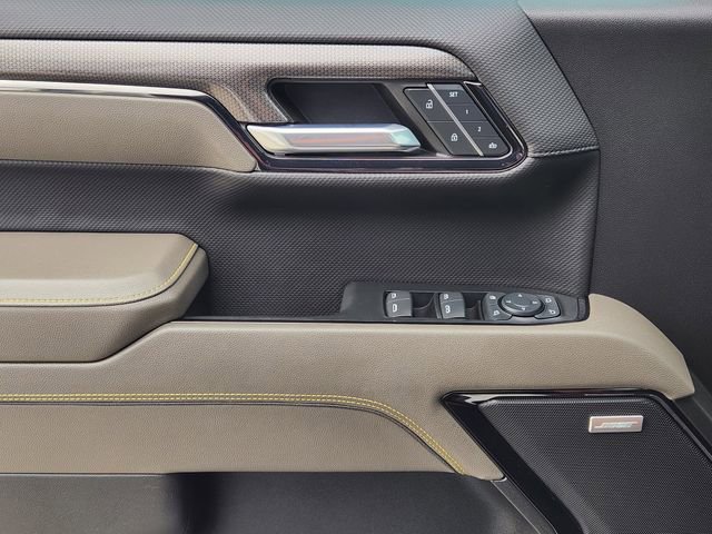 Used 2024 Chevrolet Silverado 1500 ZR2 w/ Technology Package image 24