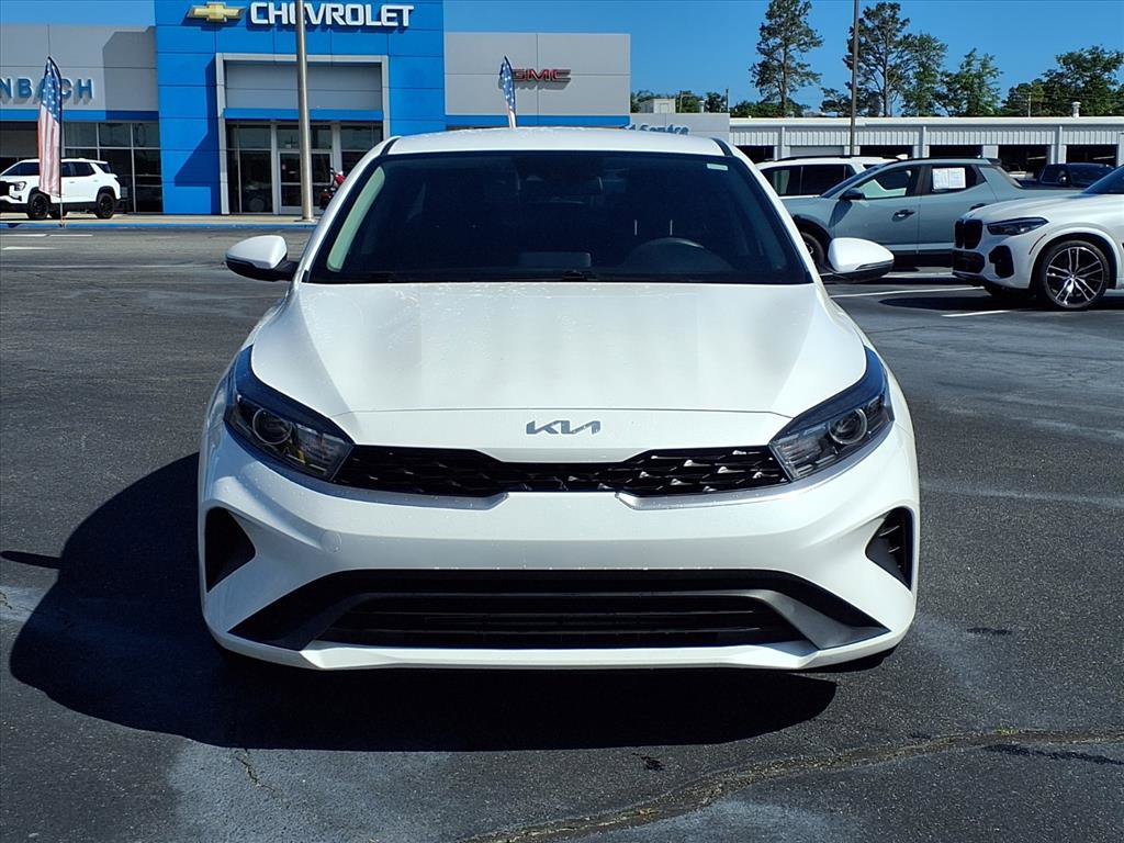 Used 2024 Kia Forte LXS w/ LXS Technology Package FWD image 2