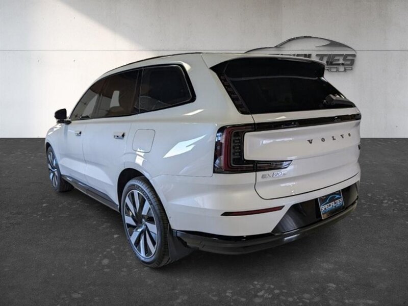 Used 2025 Volvo EX90 Ultra AWD/4WD image 8
