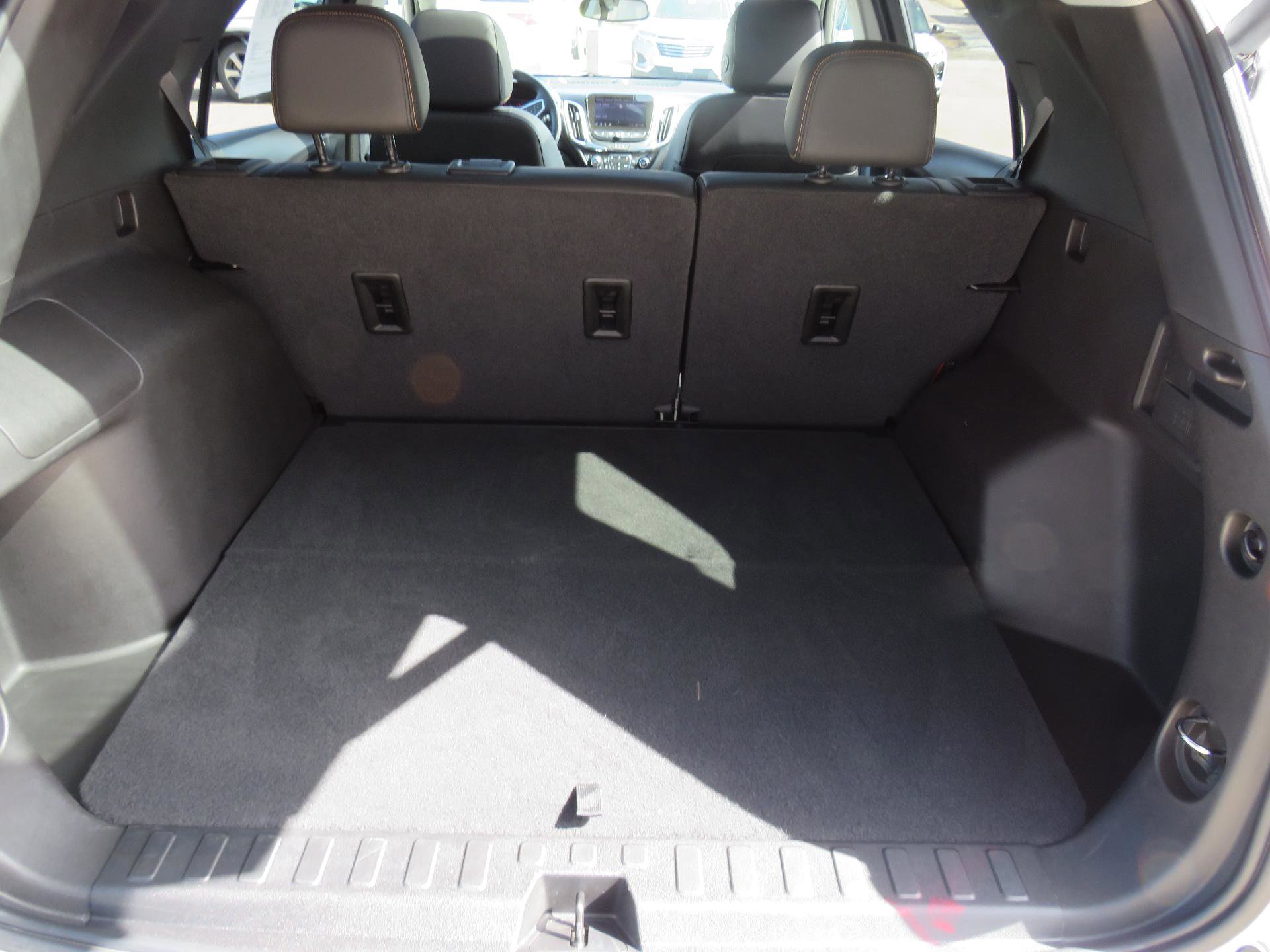 Used 2022 Chevrolet Equinox Premier image 11