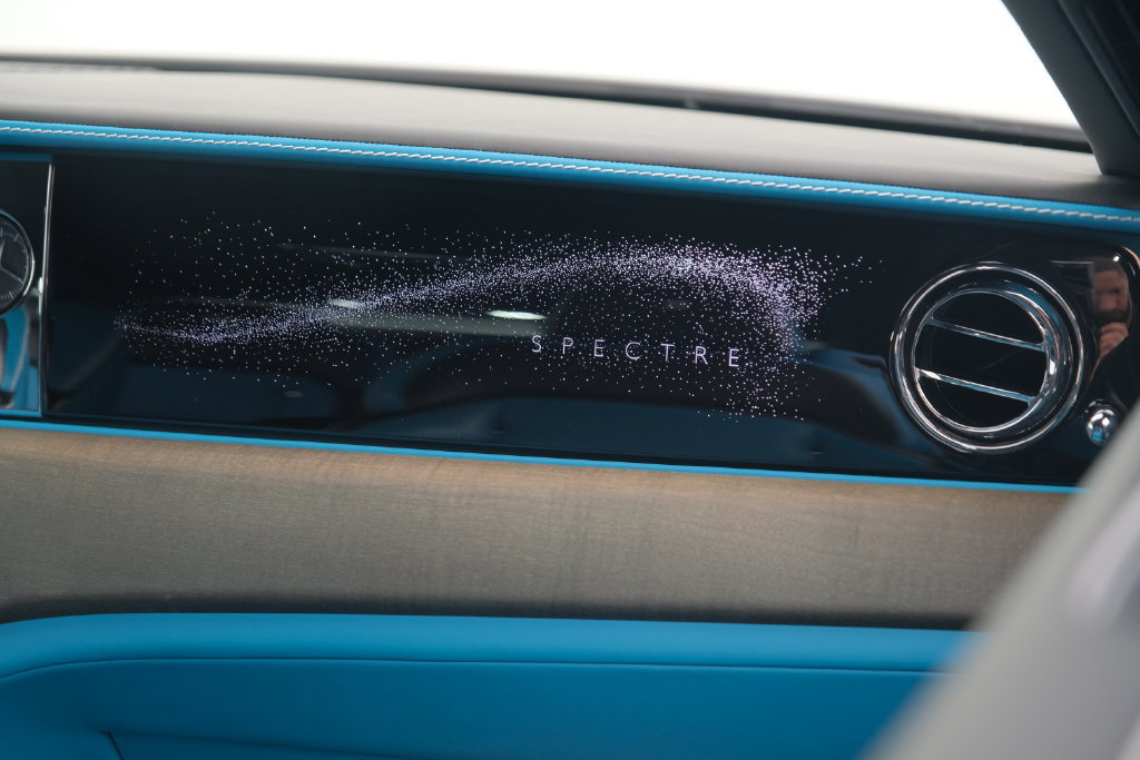 Used 2024 Rolls-Royce Spectre w/ Spectre Launch Package AWD/4WD image 38