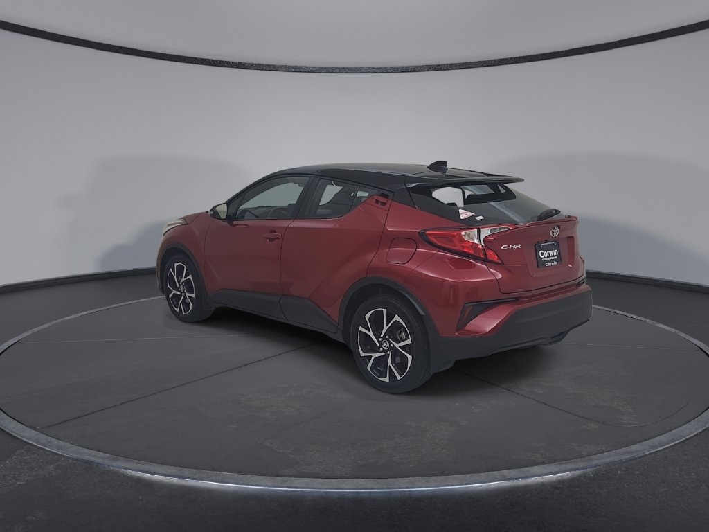 Used 2020 Toyota C-HR XLE FWD image 12