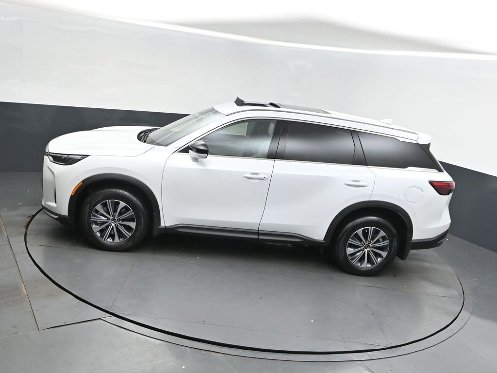 Used 2026 INFINITI QX60 Pure w/ Cargo Package FWD image 33