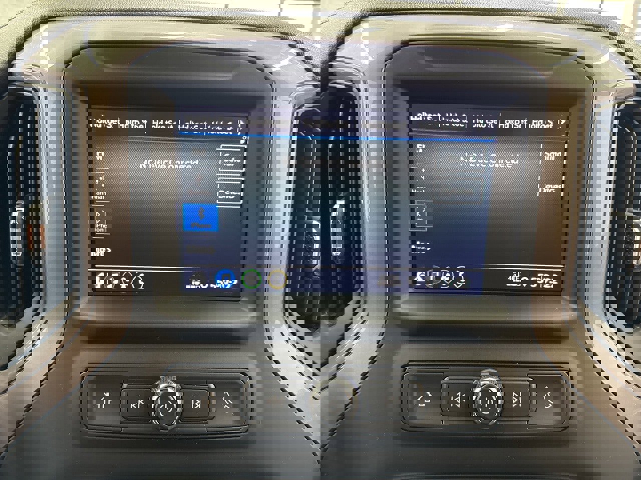 Used 2022 GMC Sierra 2500 Pro w/ Convenience Package image 24