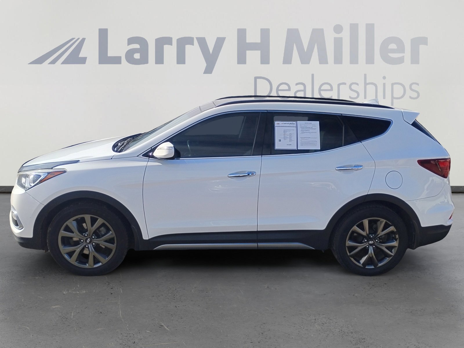 Used 2018 Hyundai Santa Fe Sport image 2