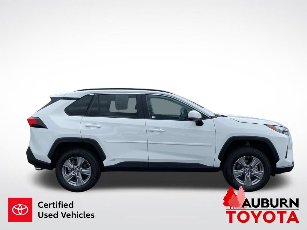 Certified 2024 Toyota RAV4 LE AWD/4WD image 6
