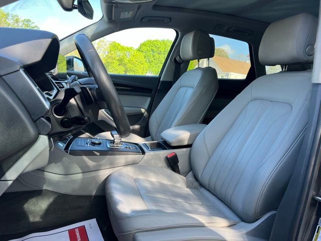Used 2019 Audi Q5 2.0T Premium w/ Convenience Package image 13