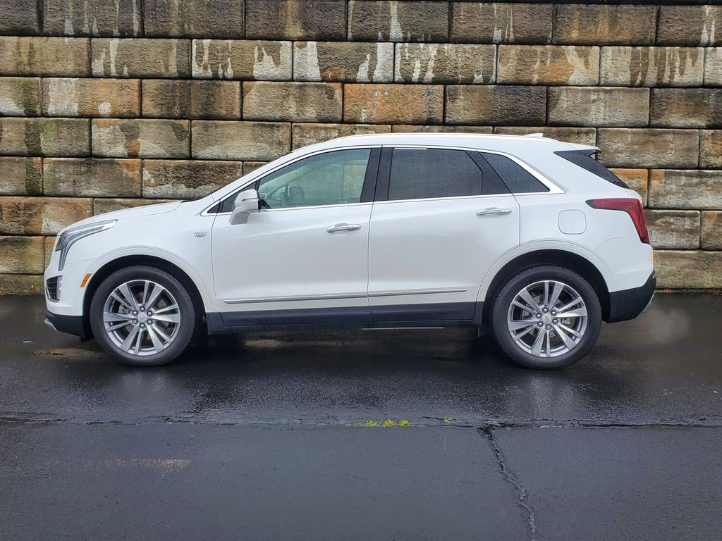 Certified 2024 Cadillac XT5 Premium Luxury w/ LPO, Floor Liner Package AWD/4WD image 2