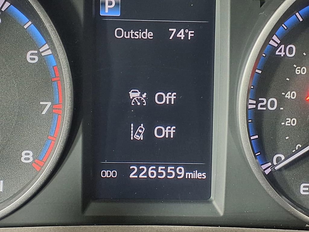 Used 2017 Toyota RAV4 XLE image 17