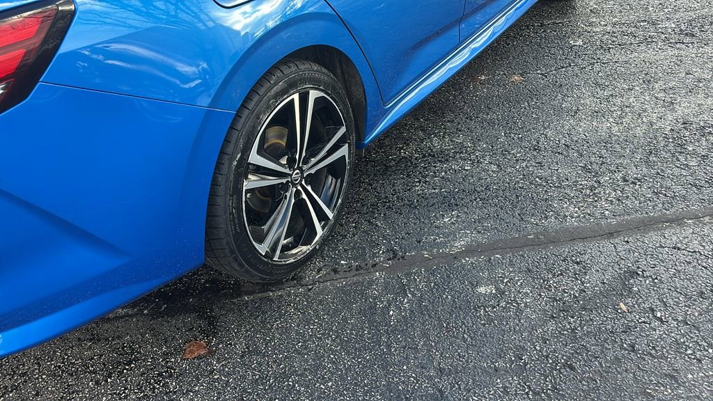 Used 2020 Nissan Sentra SR w/ Premium Package image 8