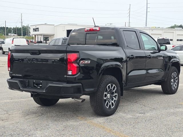 Used 2025 Chevrolet Colorado Z71 AWD/4WD image 5