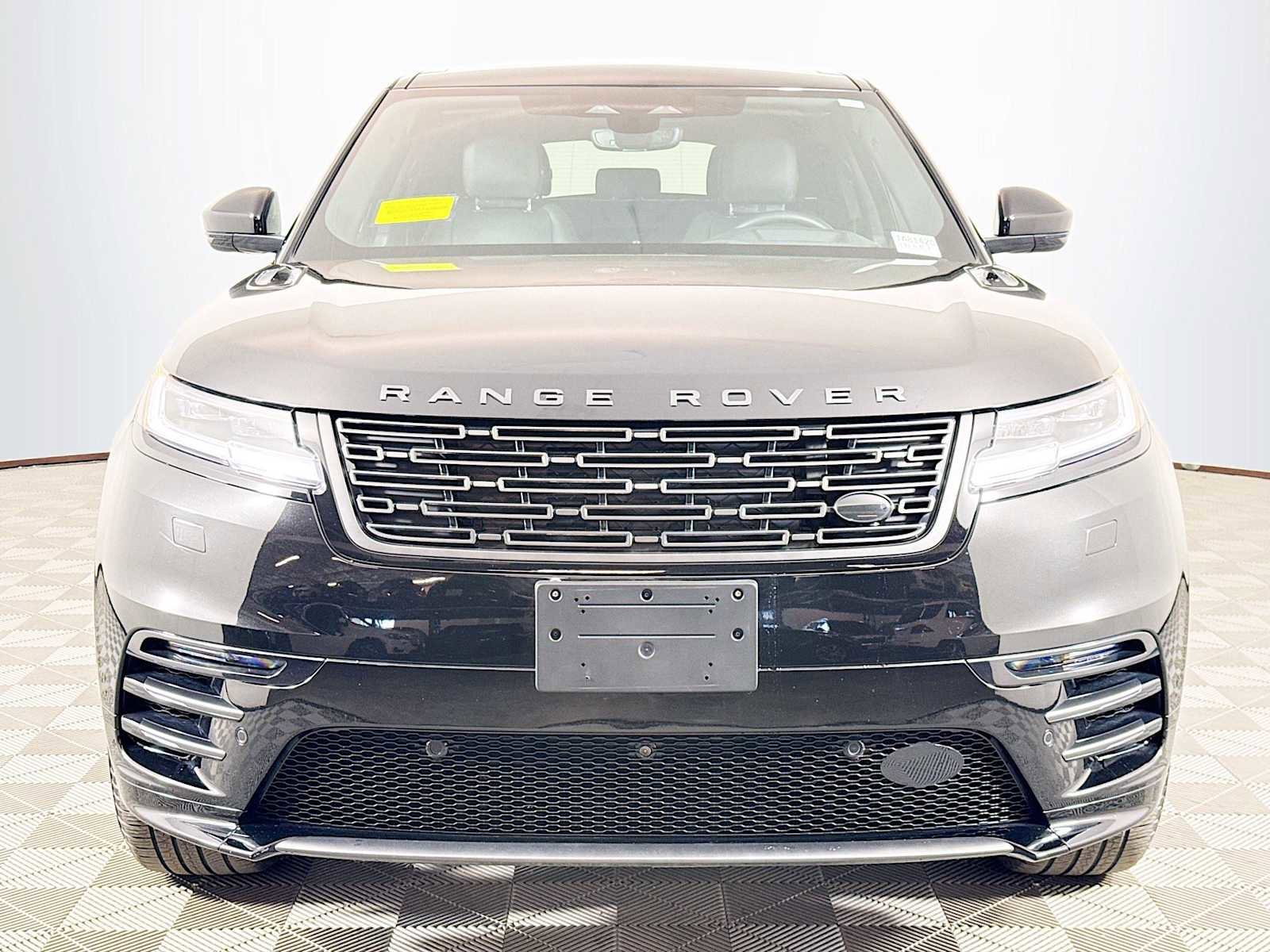 Used 2026 Land Rover Range Rover Velar Dynamic SE AWD/4WD image 2
