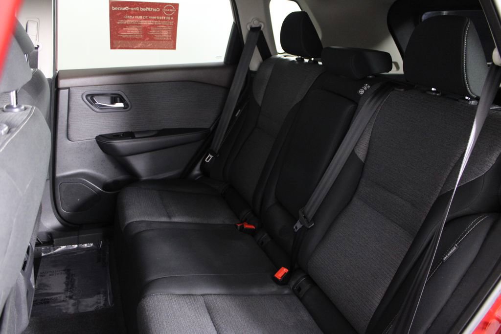 Certified 2022 Nissan Rogue SV FWD image 21