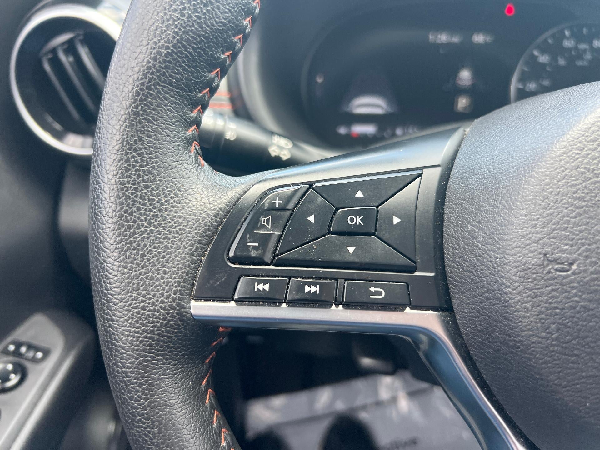 Used 2023 Nissan Kicks SR w/ SR Premium Package FWD image 21