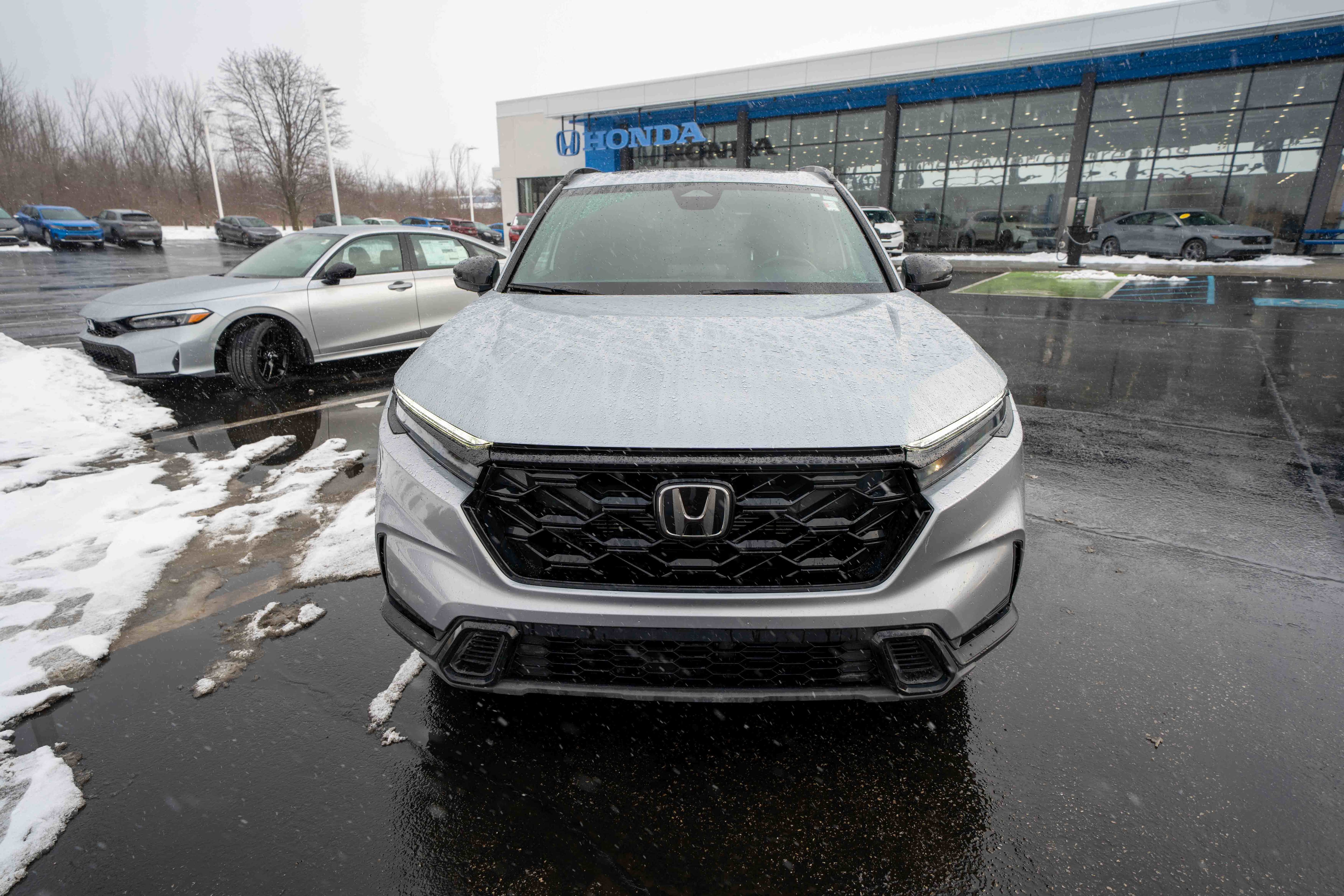 Certified 2025 Honda CR-V Sport image 2