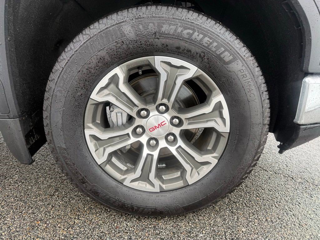 Certified 2025 GMC Sierra 1500 SLT image 12