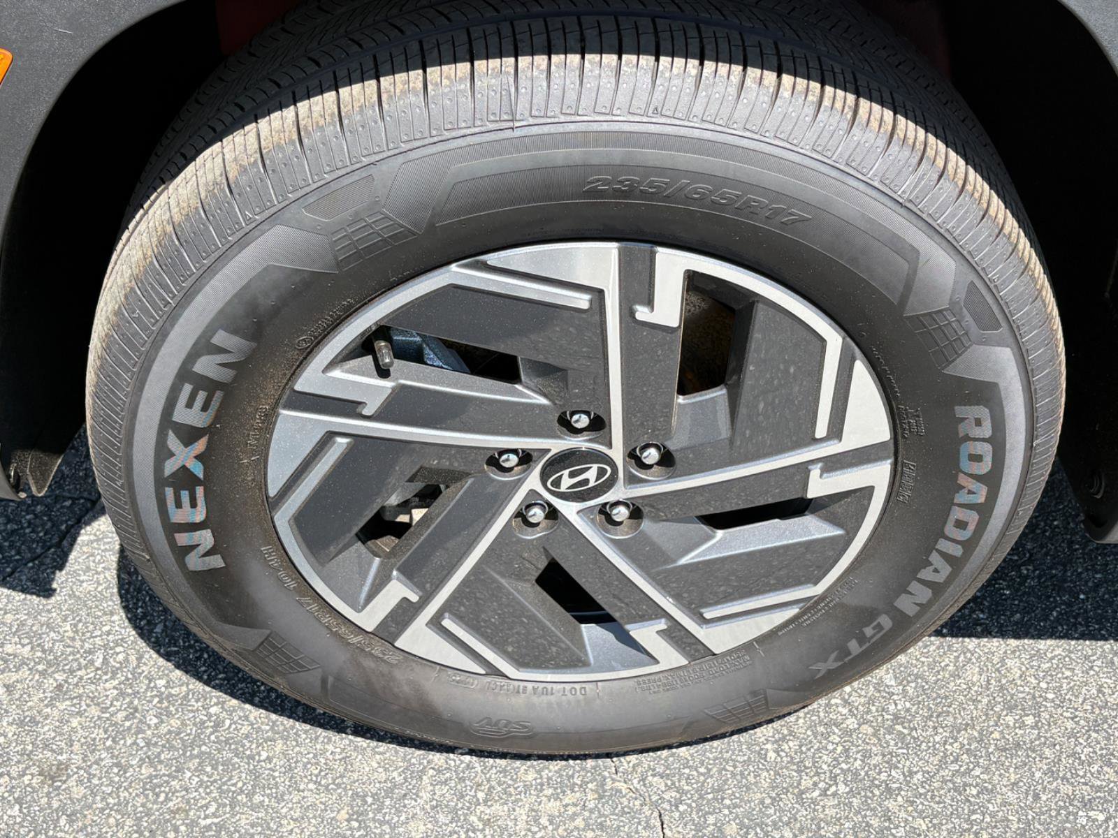 Used 2025 Hyundai Tucson Blue AWD/4WD image 40