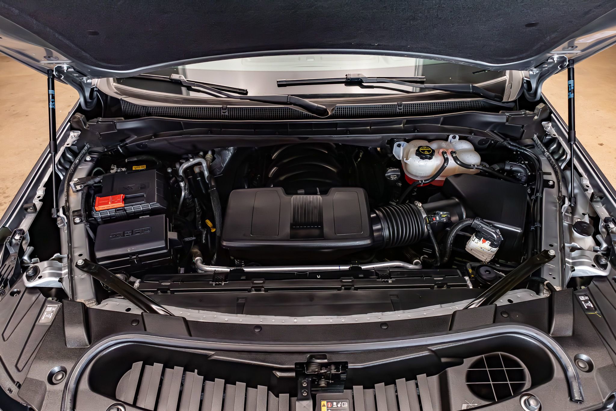 Used 2024 Chevrolet Tahoe High Country w/ Advanced Technology Package AWD/4WD image 32