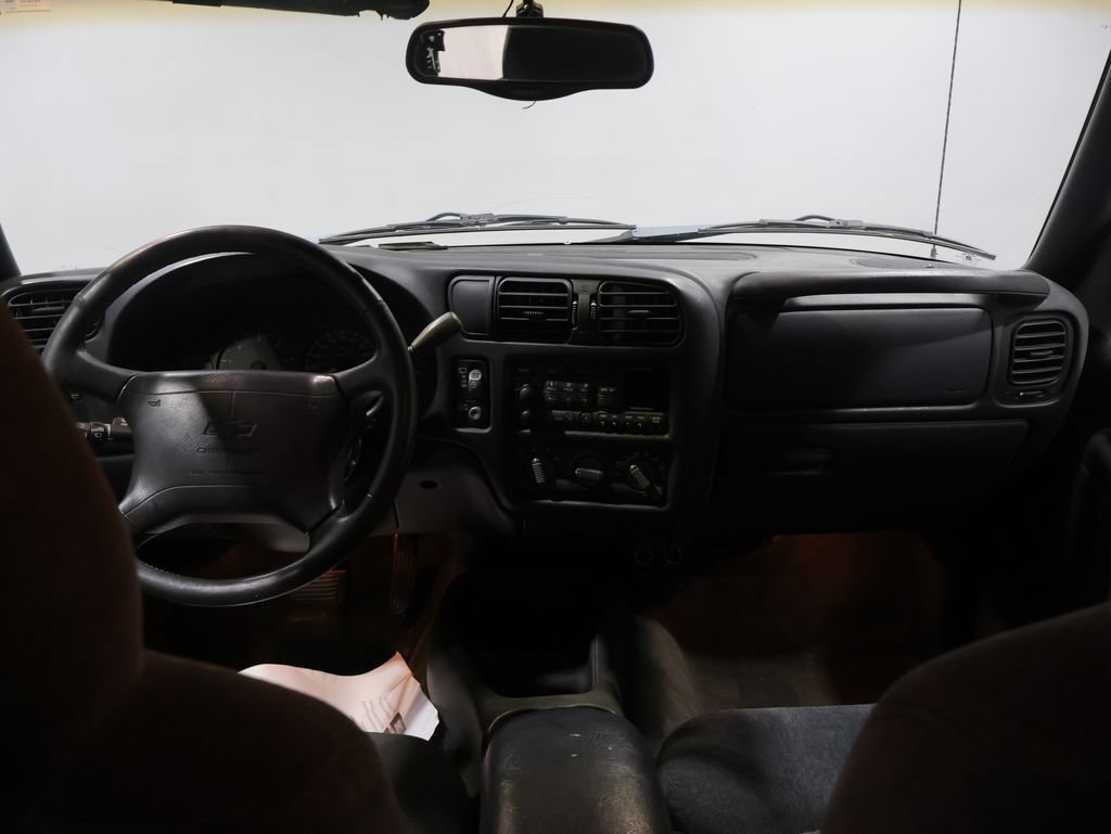 Used 1998 Chevrolet Blazer LS w/ Preferred Equipment Group RWD image 16