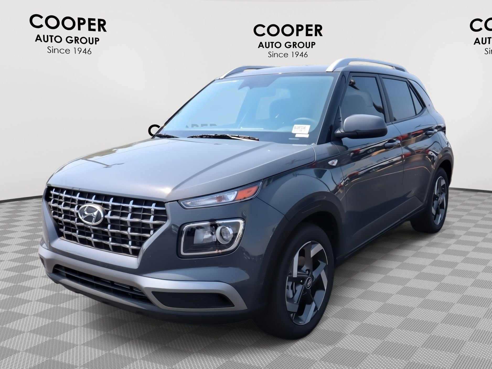 New 2025 Hyundai Venue SEL image 3