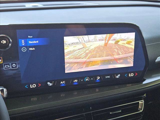 New 2026 Chevrolet Traverse LT image 13