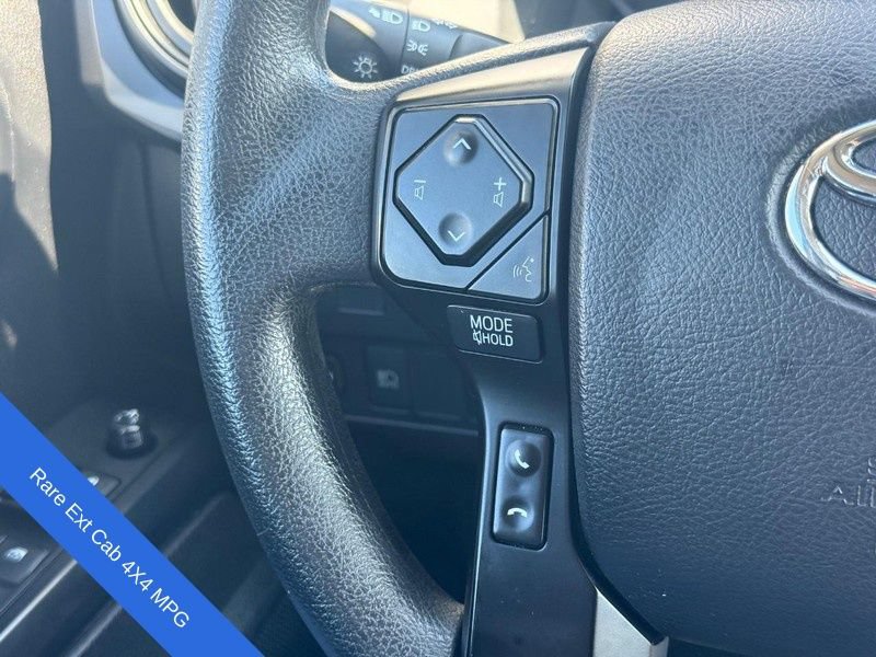 Used 2022 Toyota Tacoma SR AWD/4WD image 14
