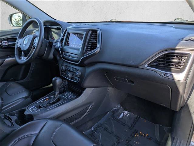 Used 2020 Jeep Cherokee Latitude Plus FWD image 21