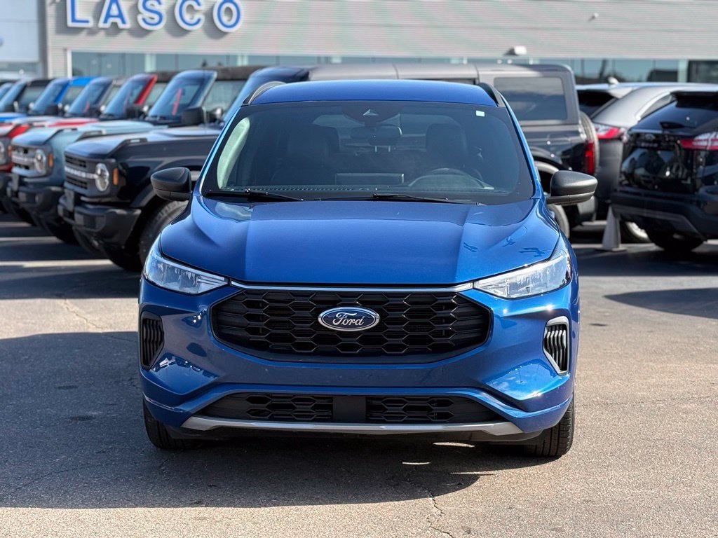 Used 2023 Ford Escape ST-Line w/ Tech Pack #1 FWD image 29