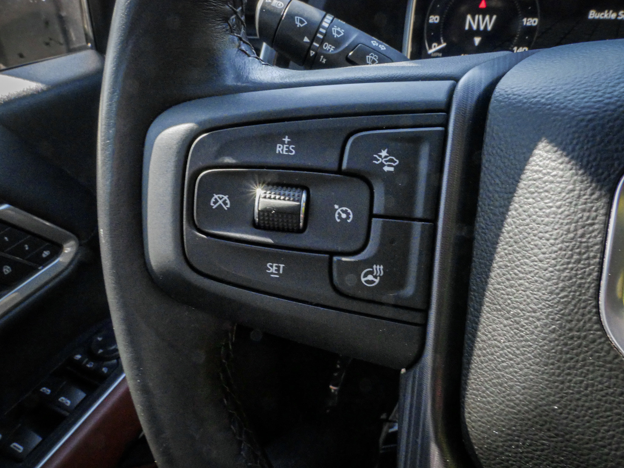 Used 2025 GMC Sierra 2500 Denali Ultimate image 19