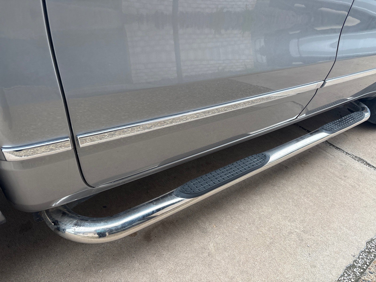 Used 2023 RAM 1500 Limited w/ Body Color Bumper Group AWD/4WD image 9