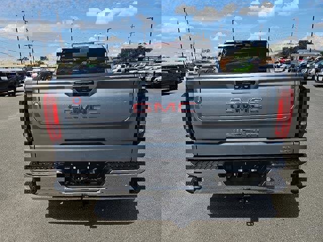 New 2026 GMC Sierra 1500 SLT image 4