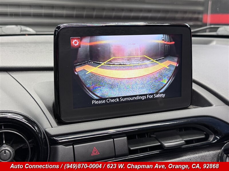 Used 2019 MAZDA MX-5 Miata RF Club RWD image 21