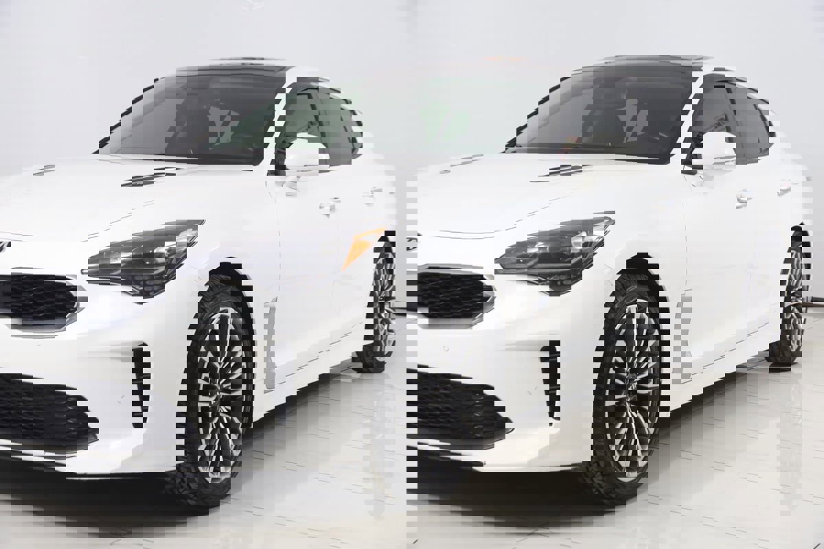 Used 2018 Kia Stinger Premium image 58