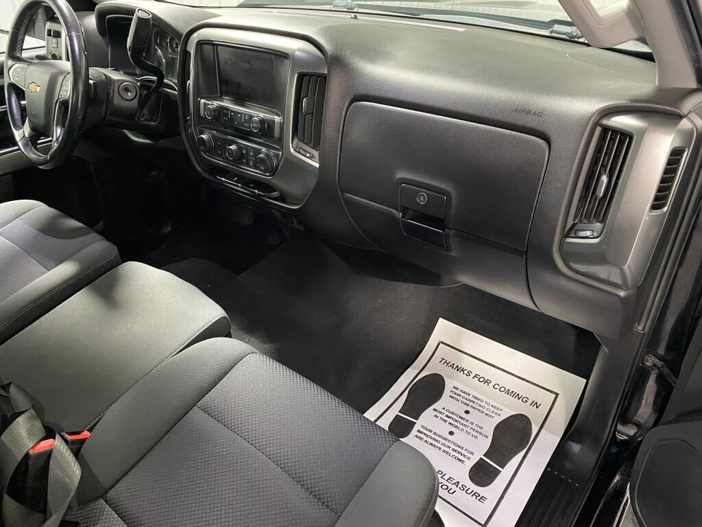 Used 2019 Chevrolet Silverado 1500 LT w/ All Star Edition image 3