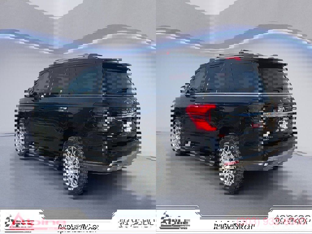 Used 2024 Ford Expedition Limited image 3